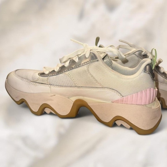 Sorel Kinetic Impact II Wonder Lace Sneaker in Destroyed White Size 6.5 - Picture 3 of 6